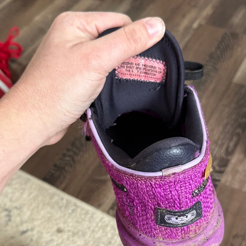 Nike LeBron‎ 20 GS 'Young Heirs - Picture 7 of 7